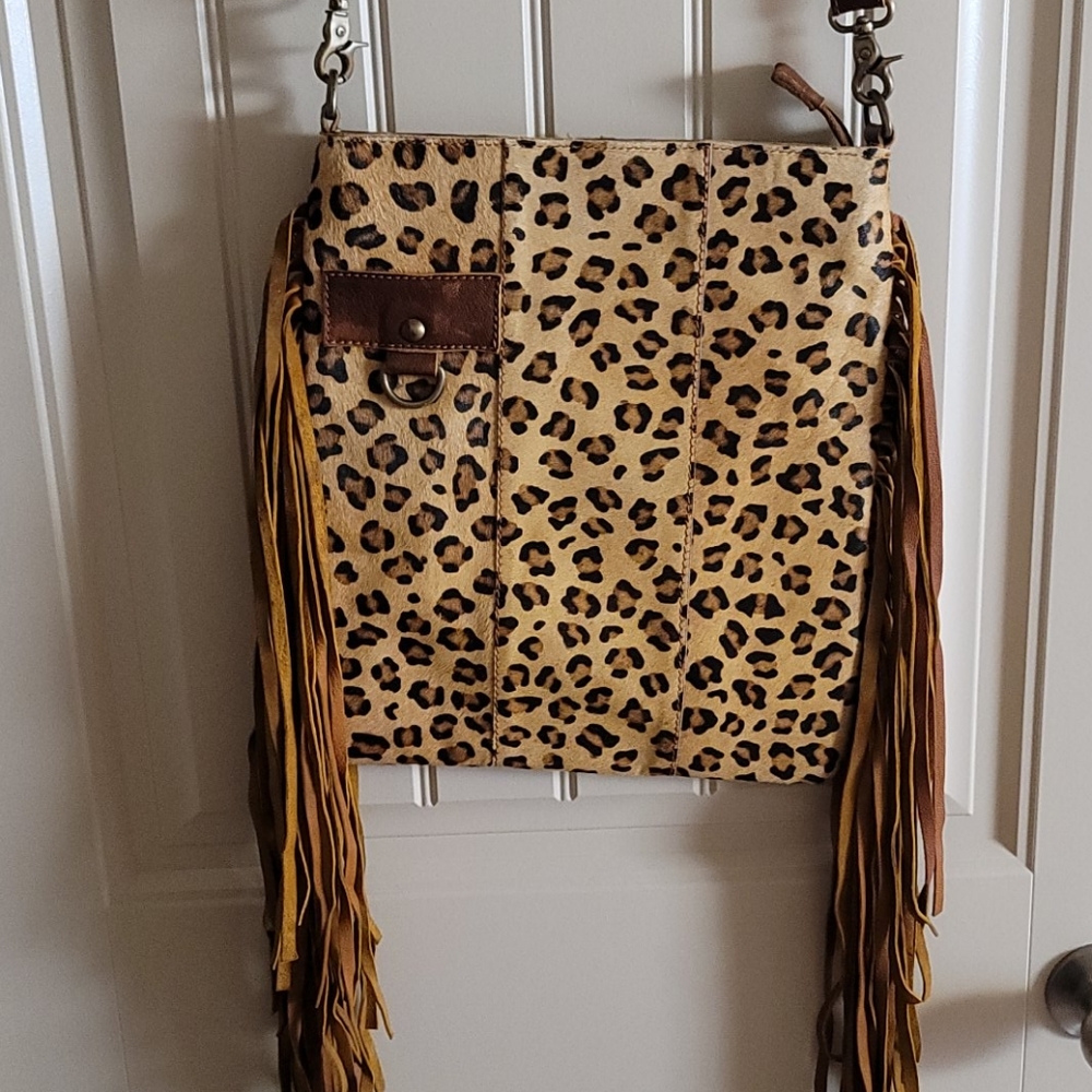 American Darling Leopard Crossbody